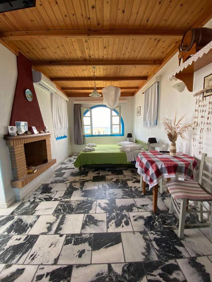 Matina Naxos - Mikri Vigla Casa de hóspedes Exterior foto