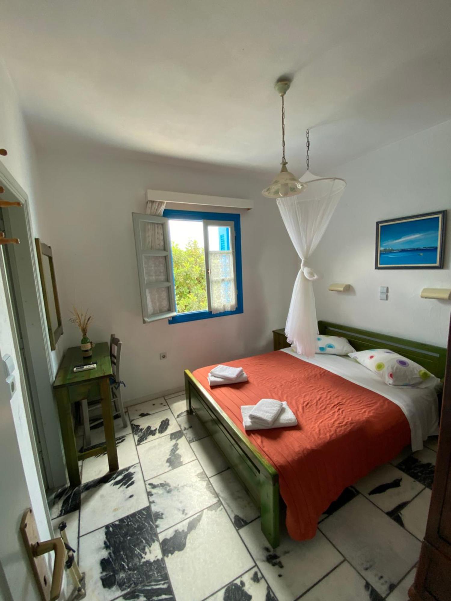 Matina Naxos - Mikri Vigla Casa de hóspedes Quarto foto