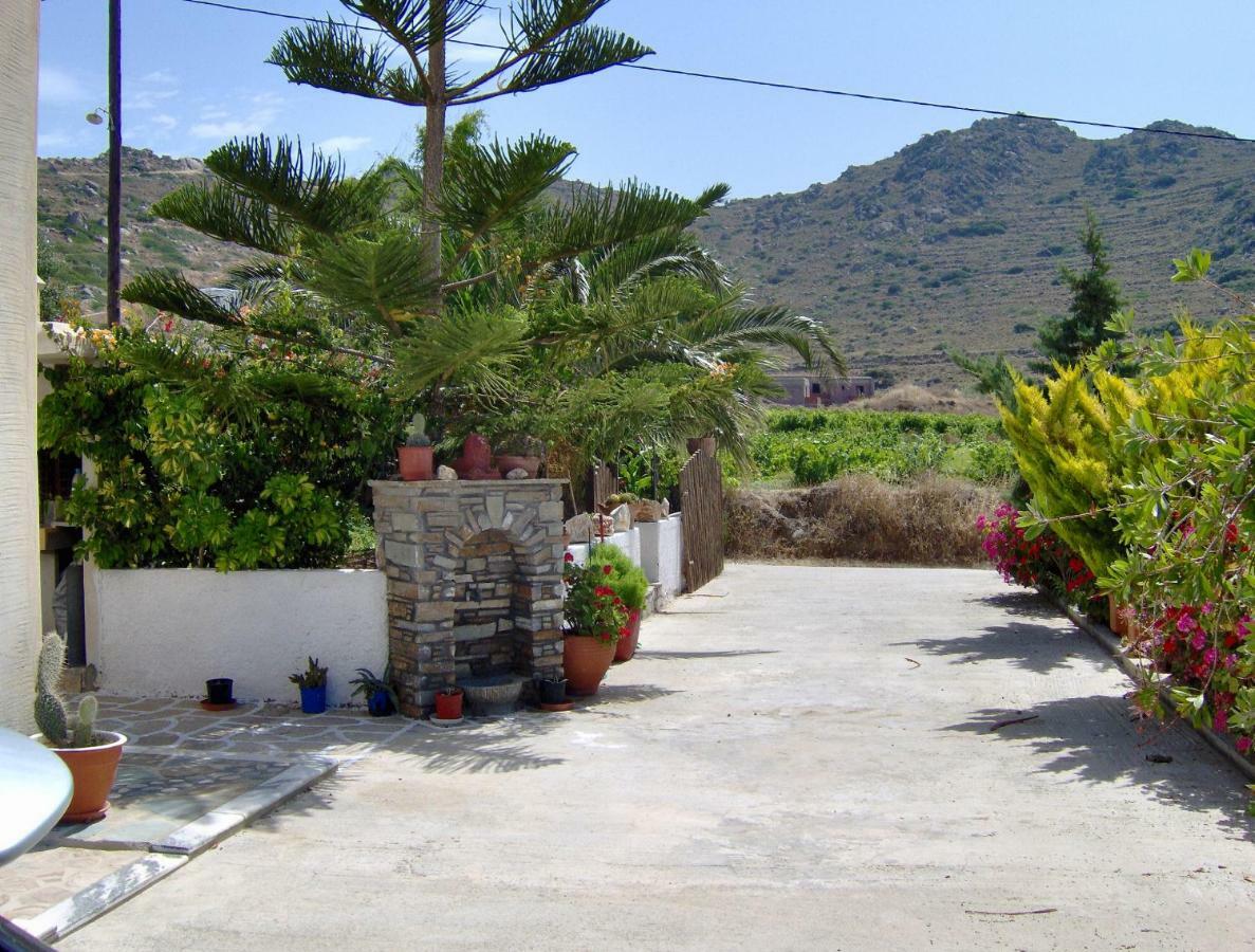 Matina Naxos - Mikri Vigla Casa de hóspedes Exterior foto
